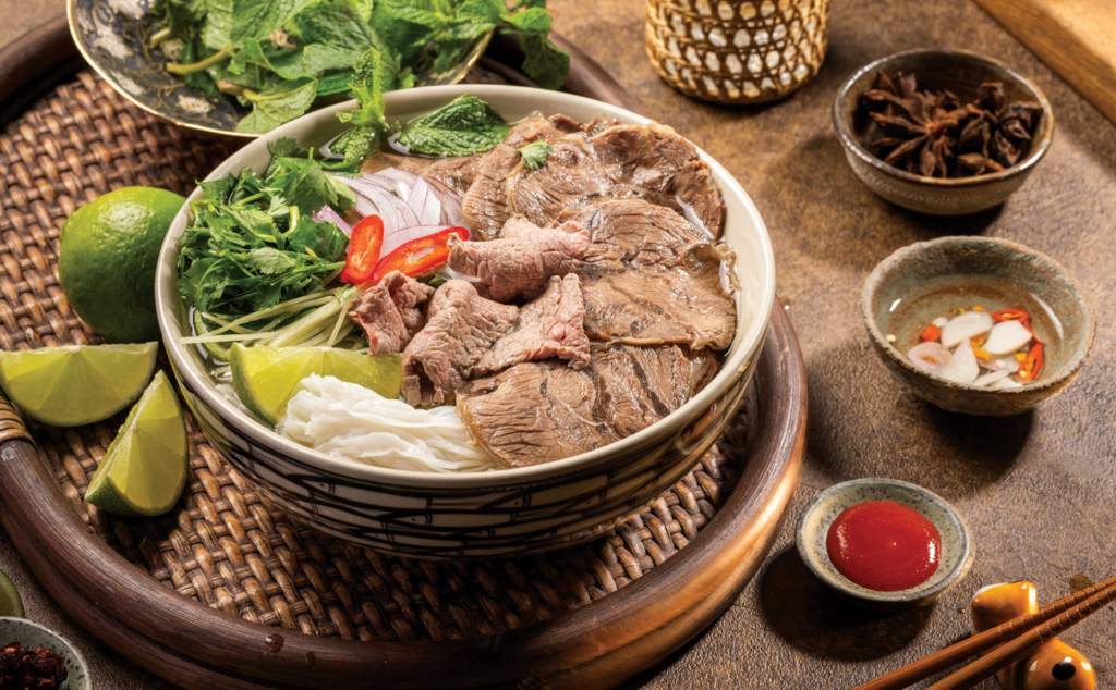 Phở: Hành trình phi thường từ gánh hàng rong đến đại sứ ẩm thực Việt