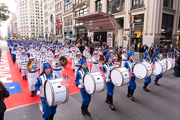 Hoa Kỳ: Các học viên Pháp Luân Công sẽ tham gia Lễ diễn hành Ngày Cựu chiến binh ở Thành phố New York vào ngày 11/11