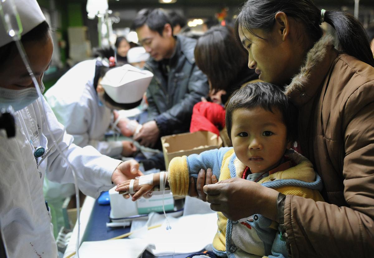Trung Quốc: Bệnh nhiễm trùng hô hấp lan rộng ở trẻ em do nhiều loại virus, vi khuẩn gây ra
