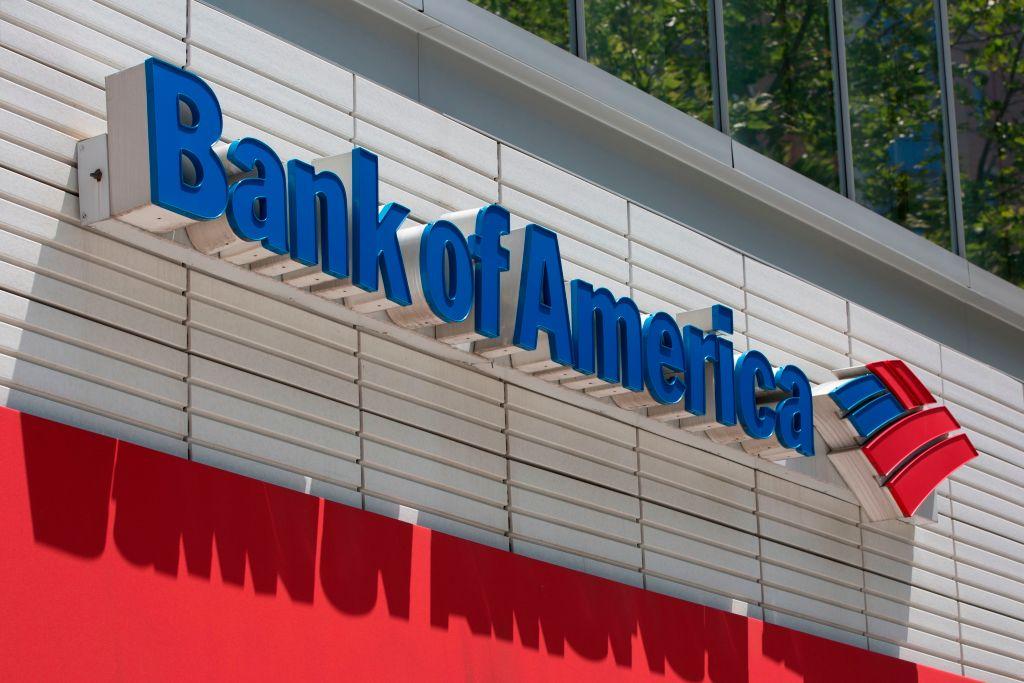 Logo của Bank of America bên ngoài một chi nhánh ở Hoa Thịnh Đốn hôm 09/07/2019. (Ảnh: Alastair Pike/AFP/Getty Images)