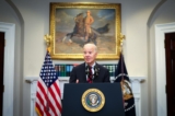 Tổng thống Joe Biden đưa ra nhận xét về nỗ lực của chính phủ trong việc xóa nợ sinh viên tại Tòa Bạch Ốc hôm 04/10/2023. (Ảnh: Kevin Dietsch/Getty Images)