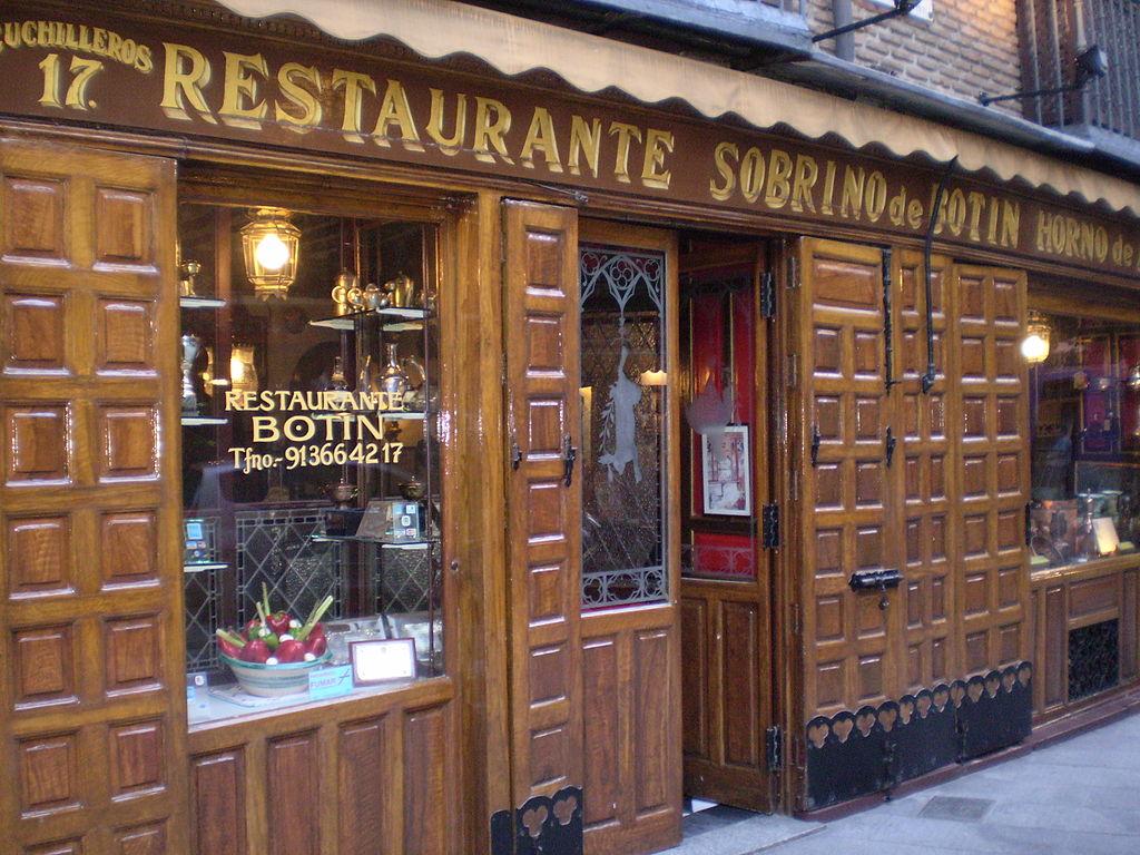 Mặt tiền của nhà hàng Sobrino de Botín hiện nay (Ảnh: Tài sản công cộng)