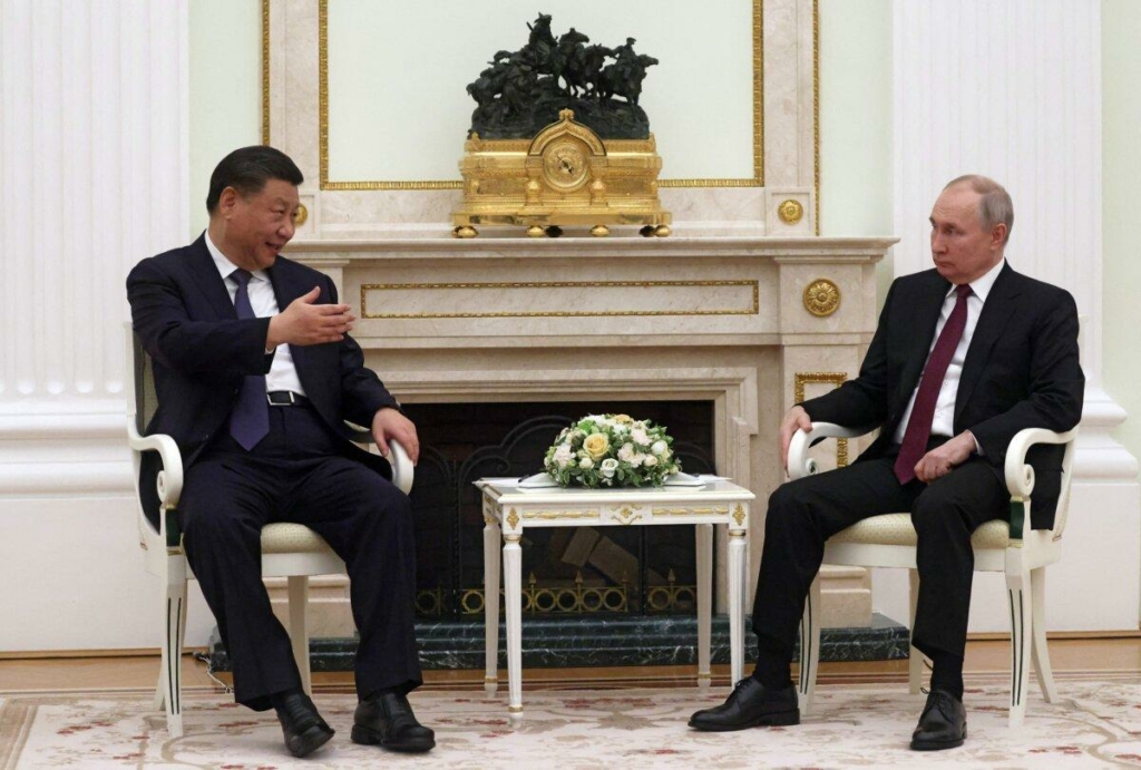 Tổng thống Nga Vladimir Putin gặp nhà lãnh đạo Trung Quốc Tập Cận Bình tại Điện Kremlin ở Moscow hôm 20/03/2023. (Ảnh: Sergei Karpukhin/Sputnik/AFP qua Getty Images)