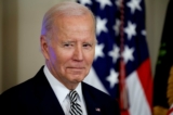 Tổng thống Joe Biden lắng nghe trong một sự kiện về cách tiếp cận của chính phủ ông đối với trí tuệ nhân tạo tại Phòng Đông của Tòa Bạch Ốc ở thủ đô Hoa Thịnh Đốn hôm 30/10/2023. (Ảnh: Chip Somodevilla/Getty Images)