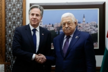 Ngoại trưởng Hoa Kỳ Antony Blinken gặp nhà lãnh đạo Palestine Mahmoud Abbas tại Muqata ở Ramallah thuộc Tây Ngạn, hôm 05/11/2023. (Ảnh: Jonathan Ernst/Pool/AFP qua Getty Images)