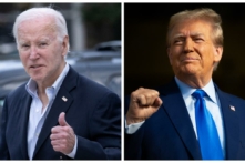 (Trái) Tổng thống Joe Biden giơ ngón tay cái khi rời Nhà thờ Công giáo La Mã St. Edmond ở Bãi biển Rehoboth, Delaware, hôm 04/11/2023. (Ảnh: Brendan Smialowski/AFP qua Getty Images); (Phải) Cựu Tổng thống Donald Trump đứng theo dõi trong một cuộc vận động tranh cử tại Trendsetter Engineering Inc. ở Houston, Texas, hôm 02/11/2023. (Ảnh: Brandon Bell/Getty Images)