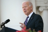 Tổng thống Joe Biden diễn thuyết tại Nhà nguyện Tưởng niệm ở Nghĩa trang Quốc gia Arlington trong lễ kỷ niệm Ngày Cựu chiến binh ở Arlington, Virginia, hôm 11/11/2023. (Ảnh: Mandel Ngan/AFP qua Getty Images)