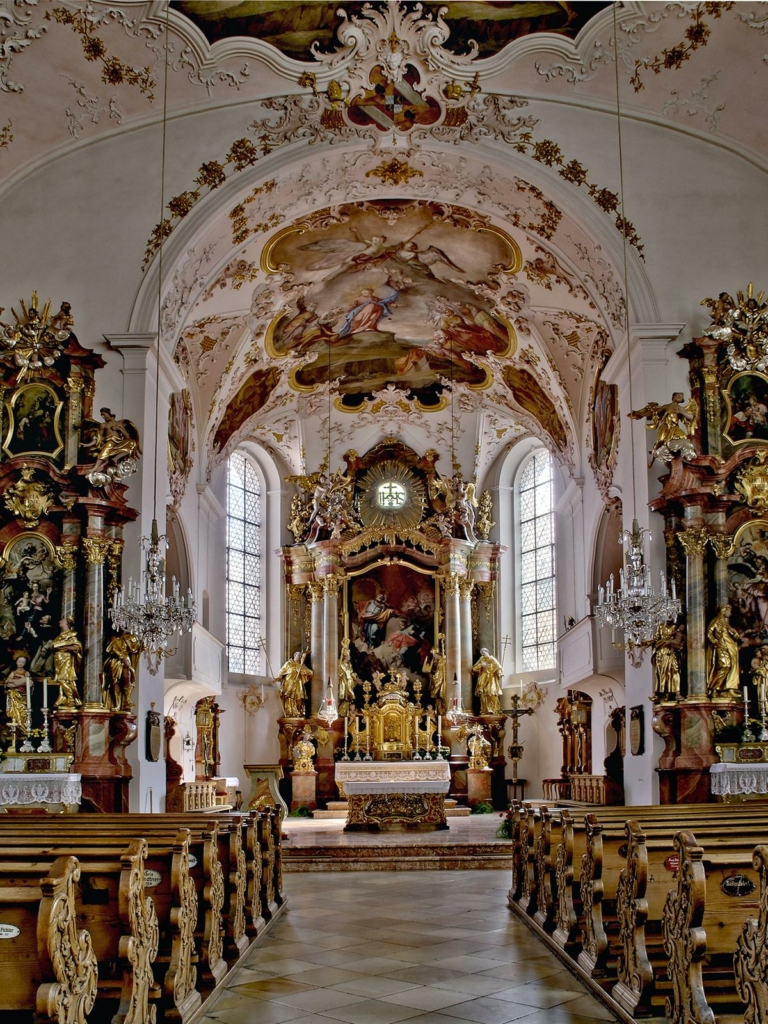 Bên trong Nhà thờ Giáo xứ Thánh Peter và Thánh Paul ở Mittenwald, Đức. (Ảnh: Đăng dưới sự cho phép của Alpenwelt Karwendel)