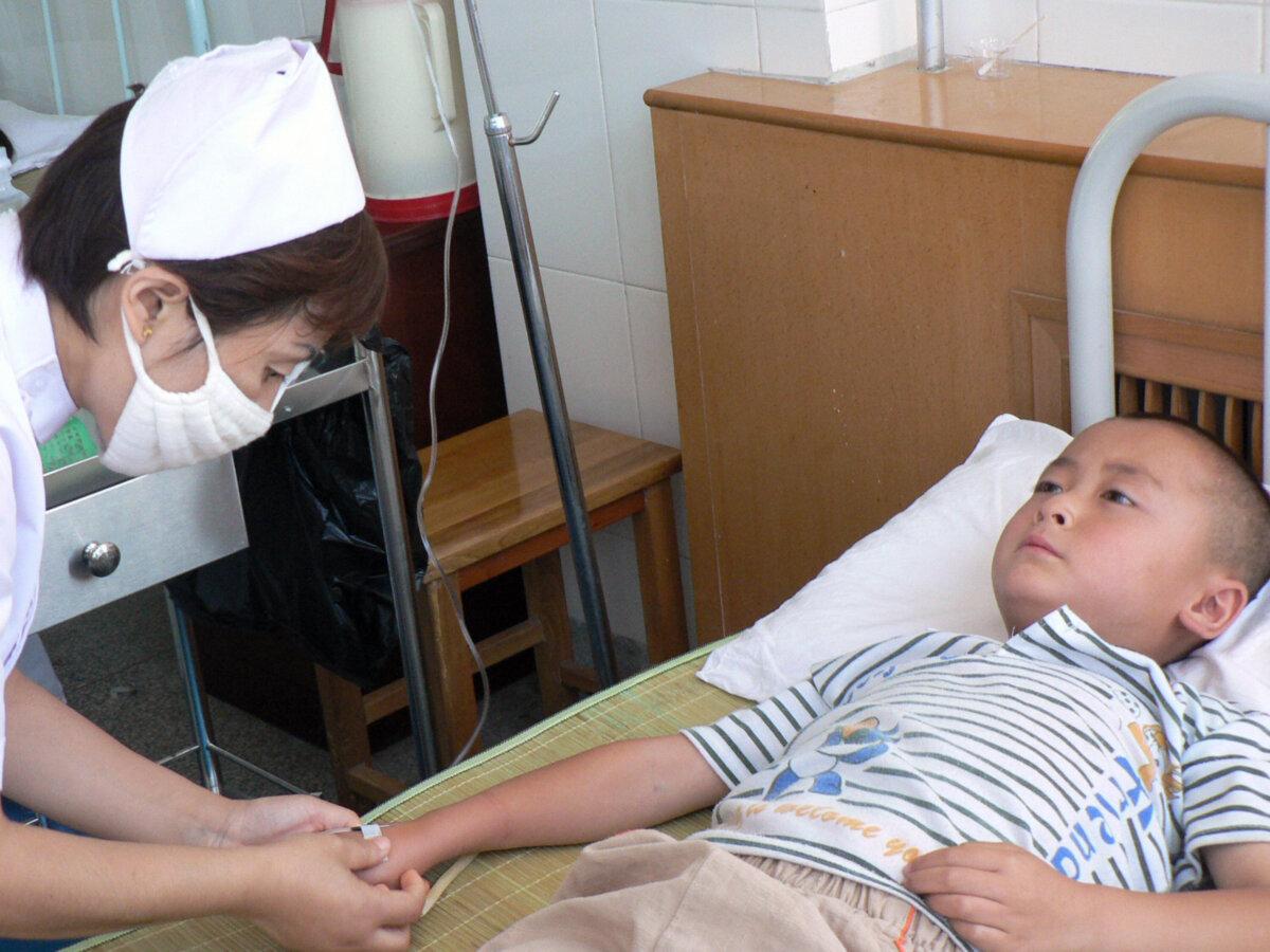 Trung Quốc: Một số bệnh viện bị tố làm giấy chứng sinh giả cho trẻ sơ sinh bị bắt cóc, 7 người bị bắt