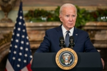 Tổng thống Joe Biden trình bày trong một cuộc họp báo tại Filoli Estate ở Woodside, California vào ngày 15/11/2023. (Ảnh: Kent Nishimura/Getty Images)