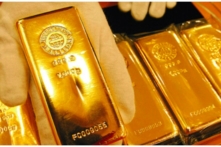 Việt Nam: Giá vàng SJC lập kỷ lục mới, tiến gần mốc 76 triệu đồng