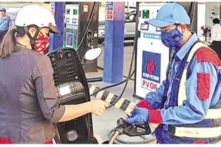 Việt Nam: Tiếp tục giảm 50% thuế bảo vệ môi trường với xăng, dầu trong năm 2024