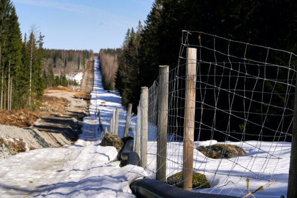 Hàng rào biên giới với Nga ở Pelkola, Phần Lan, hôm 14/04/2023. (Ảnh: Janis Laizans/Reuters)