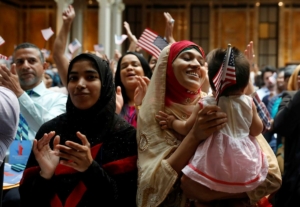 Nghiên cứu: Số công dân sinh ra ở ngoại quốc cư trú tại Hoa Kỳ đạt mức cao kỷ lục gần 50 triệu người