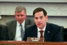 Thượng nghị sĩ Marco Rubio (Cộng Hòa-Florida), Chủ tịch Ủy ban Doanh nghiệp Nhỏ và Doanh nhân, nói tại phiên điều trần “Made in China 2025 và Tương lai của Ngành công nghiệp Hoa Kỳ” của Thượng viện tại Hoa Thịnh Đốn hôm 27/02/2019. (Ảnh: Jennifer Zeng/The Epoch Times)