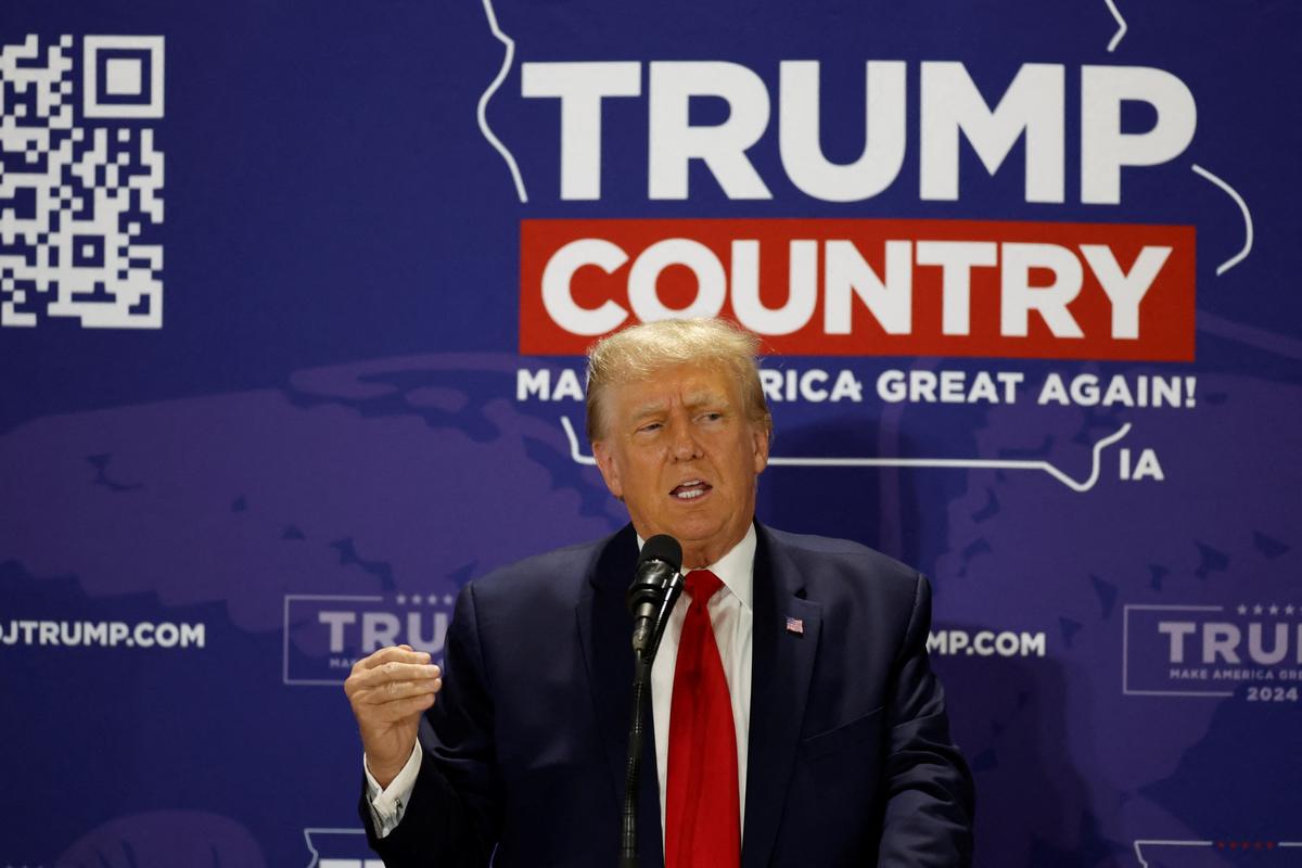 Cựu TT Trump bỏ qua cuộc tranh biện thứ 4 để đến gặp cử tri ở Iowa và gây quỹ ở Florida