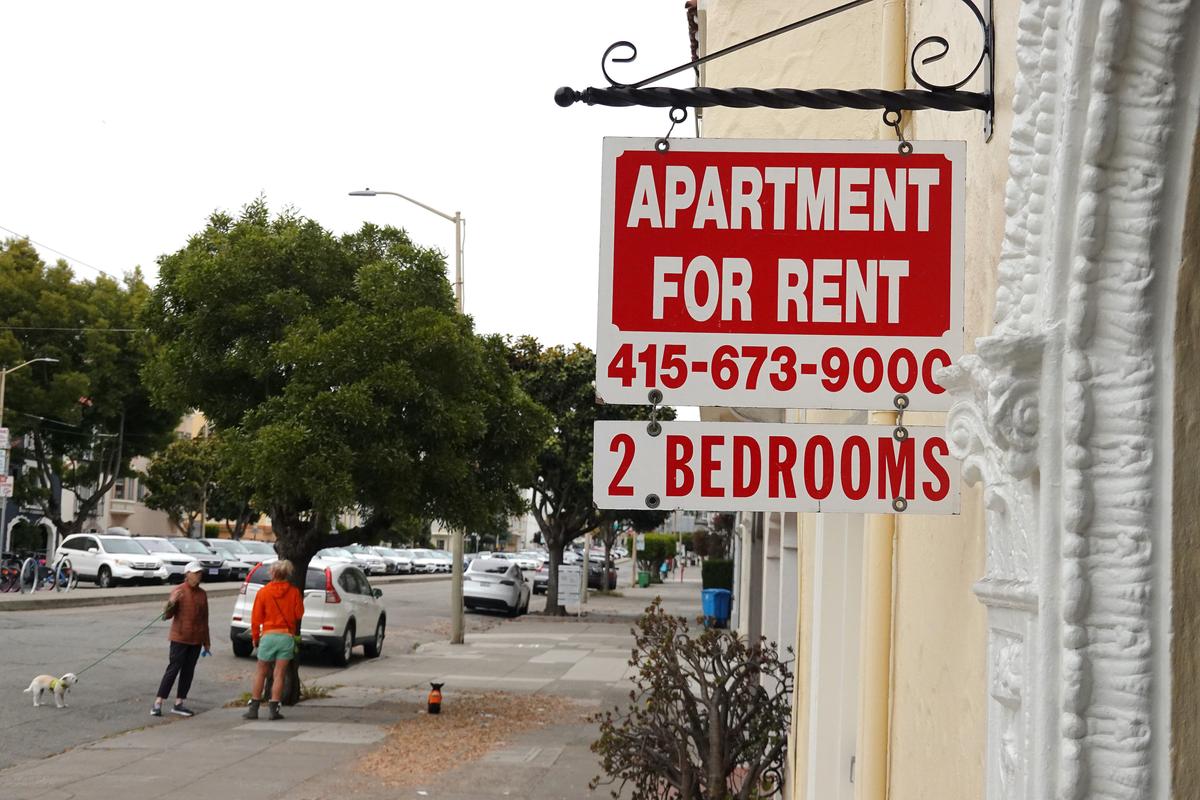 Một tấm biển cho thuê căn hộ ở San Francisco, California, hôm 09/06/2023. (Ảnh: Justin Sullivan/Getty Images)