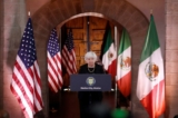 Bà Janet Yellen, Bộ trưởng Ngân Khố Hoa Kỳ, nói chuyện với báo chí trong chuyến thăm thành phố Mexico, hôm 06/12/2023. (Ảnh: Daniel Becerril/Reuters)