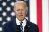 Tổng thống Joe Biden trình bày tại Đại học Nông nghiệp và Kỹ thuật Tiểu bang North Carolina, ở Greensboro, North Carolina, vào ngày 14/04/2022. (Ảnh: AP/Carolyn Kaster)