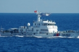 Một tàu hải cảnh Trung Quốc đi gần các đảo tranh chấp ở Biển Hoa Đông vào ngày 06/08/2016. (Ảnh: Trụ sở Hải Cảnh Khu vực thứ 11 qua AP)