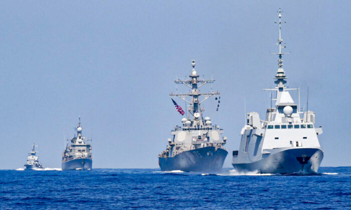Các tàu khu trục mang phi đạn dẫn đường của Hoa Kỳ trong một bức ảnh tư liệu (Ảnh: Jack Guez/AFP qua Getty Images)