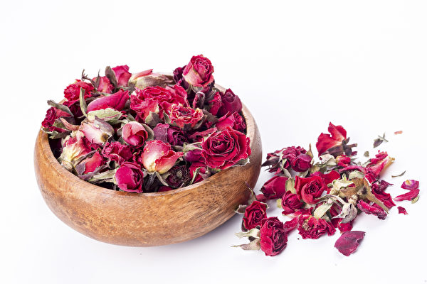 Các loại hoa thơm như hoa hồng là nguyên liệu thường được sử dụng để sản xuất nước hoa. (Ảnh: Fotolia)