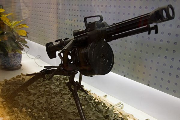 Israel phát hiện Hamas sử dụng số lượng lớn vũ khí và thiết bị do Trung Quốc sản xuất, trong đó có súng phóng lựu tự động QLZ87. Trong ảnh là súng phóng lựu tự động QLZ87 được trưng bày tại Bảo tàng Quân sự Bắc Kinh. (Ảnh: Tài liệu công cộng)