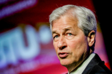 Giám đốc điều hành JPMorgan Chase Jamie Dimon tại Hoa Thịnh Đốn hôm 09/04/2019. (Ảnh: Jeenah Moon/Reuters)