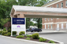 Ngày 16/6/2023, SY Aesthetics khai trương Trung tâm phẫu thuật mới rộng 511m² ở Middletown, New York. (Ảnh: Cara Ding/The Epoch Times)