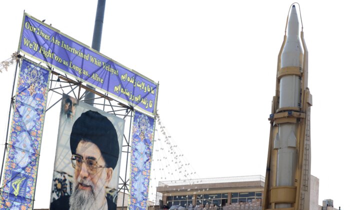 Iran thề sẽ trả thù sau cuộc tấn công khủng bố gây thương vong nhiều nhất trong lịch sử hiện đại của đất nước