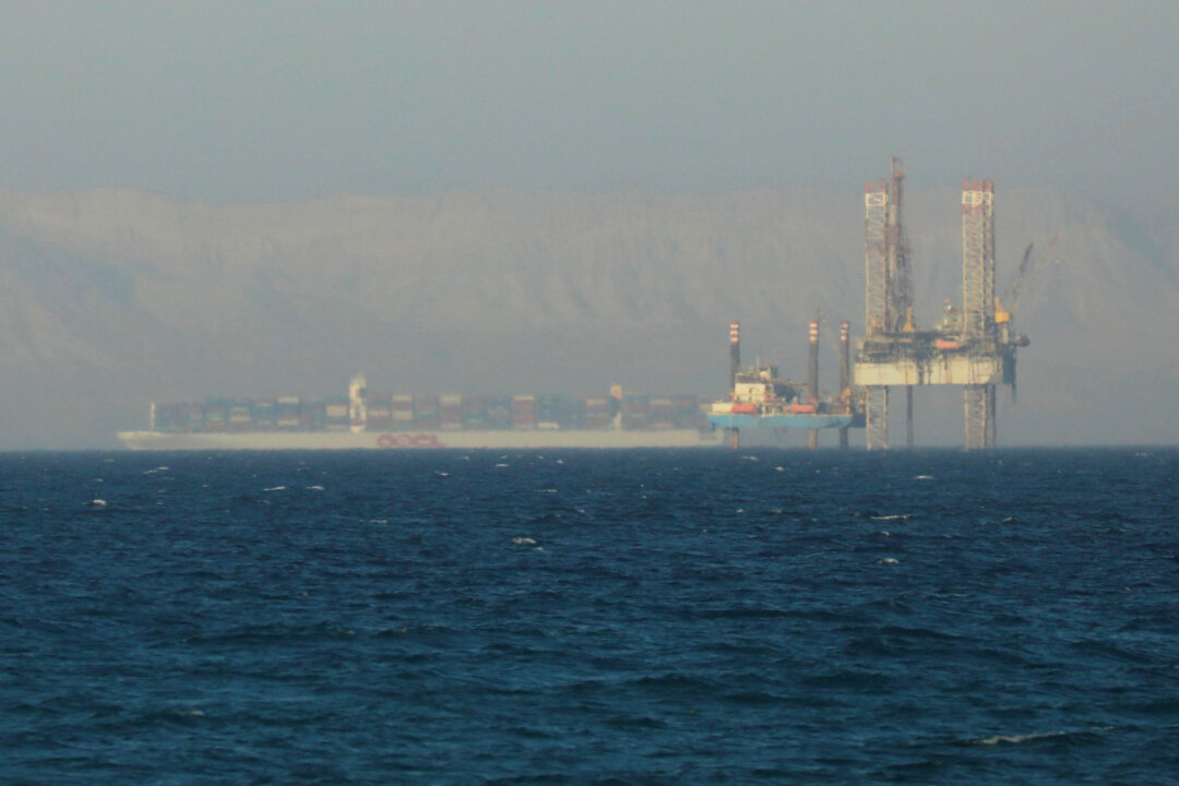 Tasnim: Chiến hạm Alborz của Iran đã tiến vào Hồng Hải