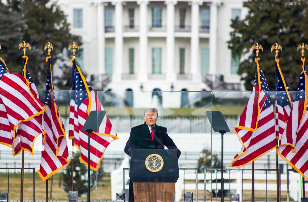 Tổng thống Donald Trump tại cuộc biểu tình Save America ở Hoa Thịnh Đốn vào ngày 06/01/2021. (Ảnh: Lisa Fan/The Epoch Times)