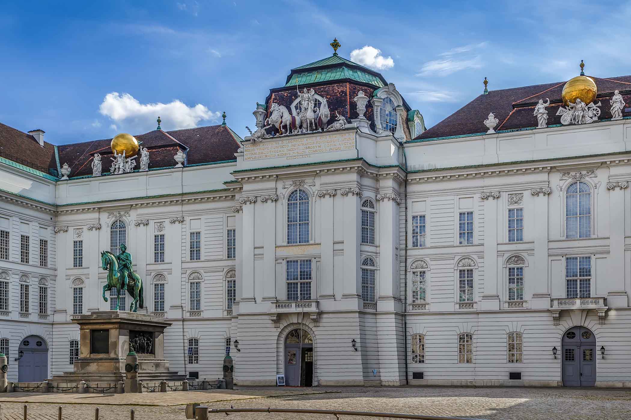 Mặt tiền của Đại sảnh Quốc gia [Thư viện Quốc gia Áo] tại Vienna. (Ảnh: Borisb17/Shutterstock)