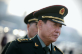 Đại diện quân sự Trung Quốc đương thời Tướng Lưu Nguyên (Liu Yuan), chính ủy của Tổng cục Hậu cần Quân Giải phóng Nhân dân Trung Quốc, đến Đại lễ đường Nhân dân, ở Bắc Kinh, Trung Quốc, vào ngày 12/03/2015. (Ảnh: Feng Li/Getty Images)
