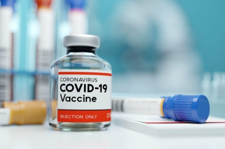 Vaccine COVID-19 có thể gây viêm mạch máu và tổn thương đa cơ quan