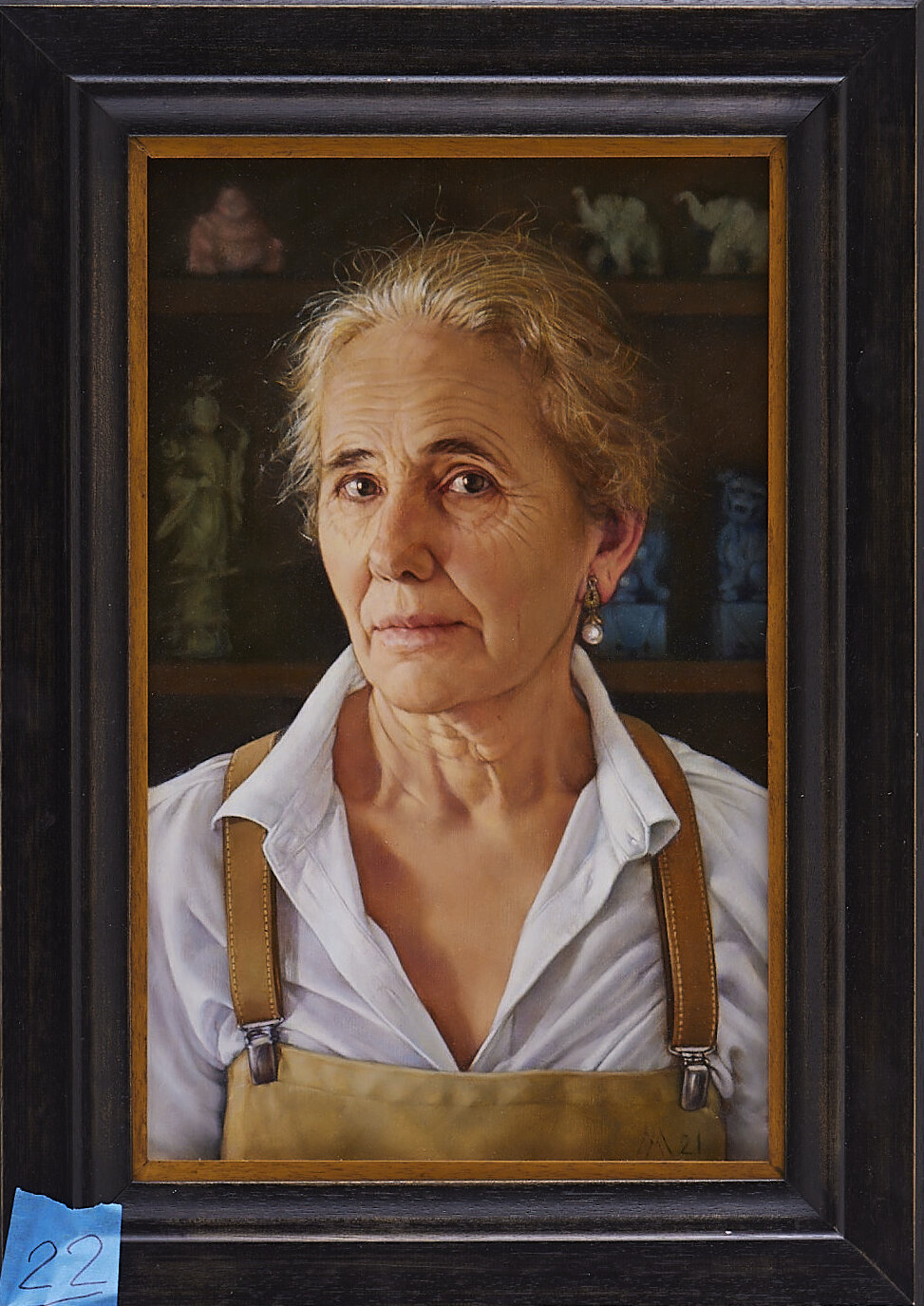 Bức tranh “A Self-Portrait with Pearl Earrings” (Bức chân dung tự họa với đôi bông tai ngọc trai) của họa sĩ Alessandra Marrucchi. (Ảnh: Cuộc thi Vẽ tranh Nhân vật Quốc tế của Đài truyền hình Tân Đường Nhân)