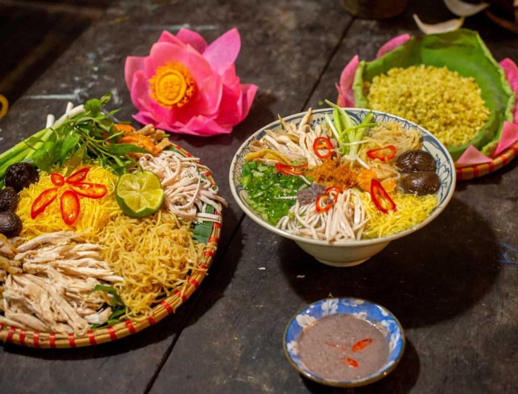 Bún Thang ngày Tết: phong vị tao nhã ẩm thực đất kinh kỳ