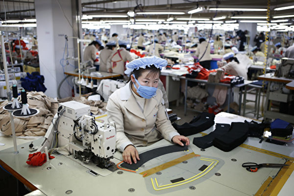 Rất nhiều công nhân Bắc Hàn làm việc tại Trung Quốc thậm chí không nhận được lương. (Ảnh: Kim Hong-Ji/AFP/Getty Images)