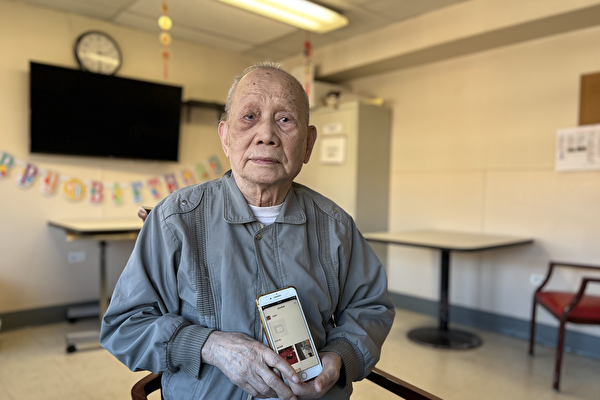 Cụ ông gần 100 tuổi có cuộc sống mới sau khi đọc các bài viết của Đại sư Lý| Tân Thế Kỷ