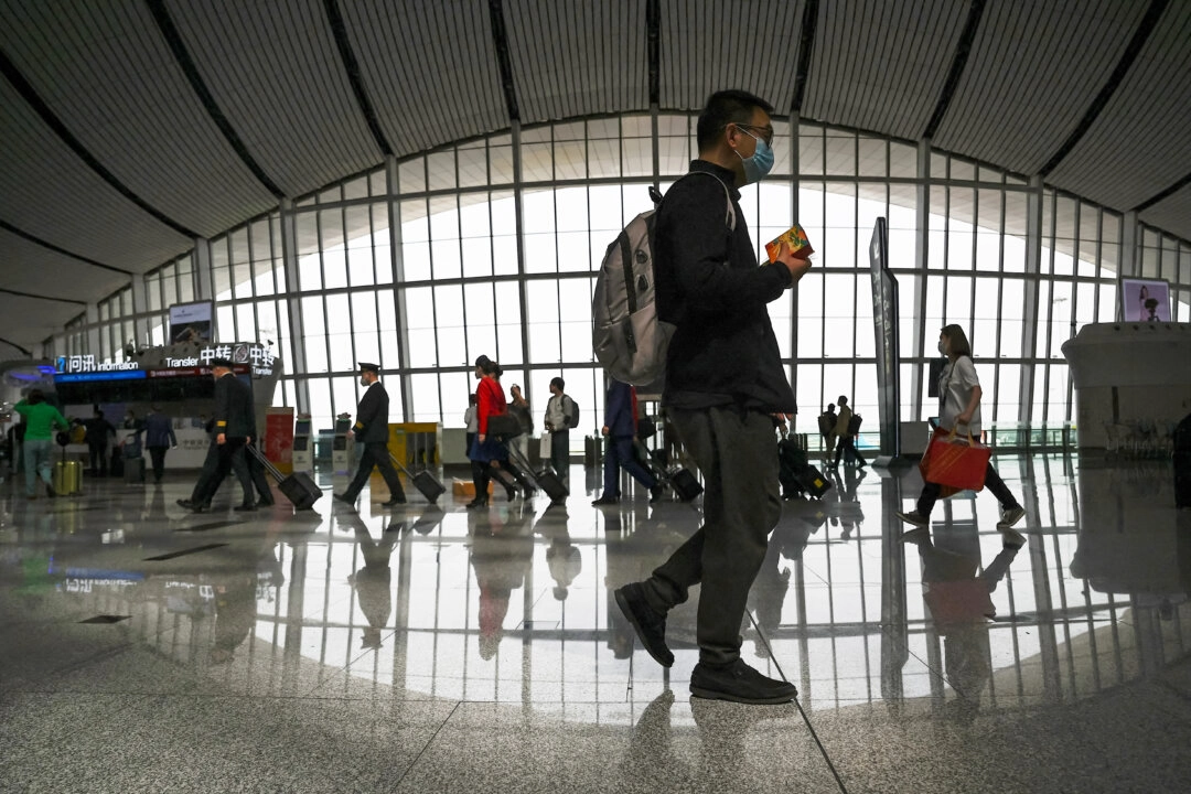 Trung Quốc miễn thị thực nhập cảnh nhằm thu hút khách du lịch