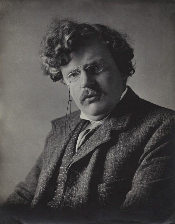 Nhà văn Chesterton năm 1909, của họa sĩ Ernest Herbert Mills. (Ảnh: Tài liệu công cộng)