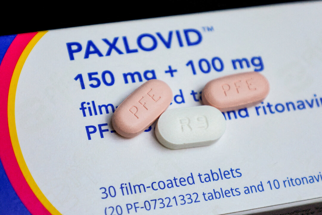 FDA sửa đổi giấy phép sử dụng khẩn cấp thuốc Paxlovid