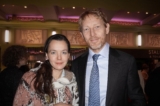Ông Karel và phu nhân Lilia Janecek thưởng thức buổi biểu diễn ban chiều của Đoàn Nghệ thuật Biểu diễn Shen Yun tại Nhà hát Eventim Apollo ở thủ đô London, Vương quốc Anh, hôm 27/01/2024. (Ảnh: Mary Mann/The Epoch Times)