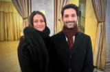 Anh Attilio Massa và phu nhân Laura Gadducci thưởng thức Nghệ thuật Biểu diễn Shen Yun tại Nhà hát Teatro Regio ở Parma, hôm 25/01/2024. (Ảnh: Leo Botna/The Epoch Times)
