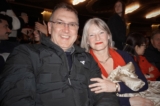Ông Anton và phu nhân Lauren van Heerden thưởng thức Nghệ thuật Biểu diễn Shen Yun tại Nhà hát Eventim Apollo ở thủ đô London, hôm 01/02/2024. (Ảnh: Mary Mann/The Epoch Times)