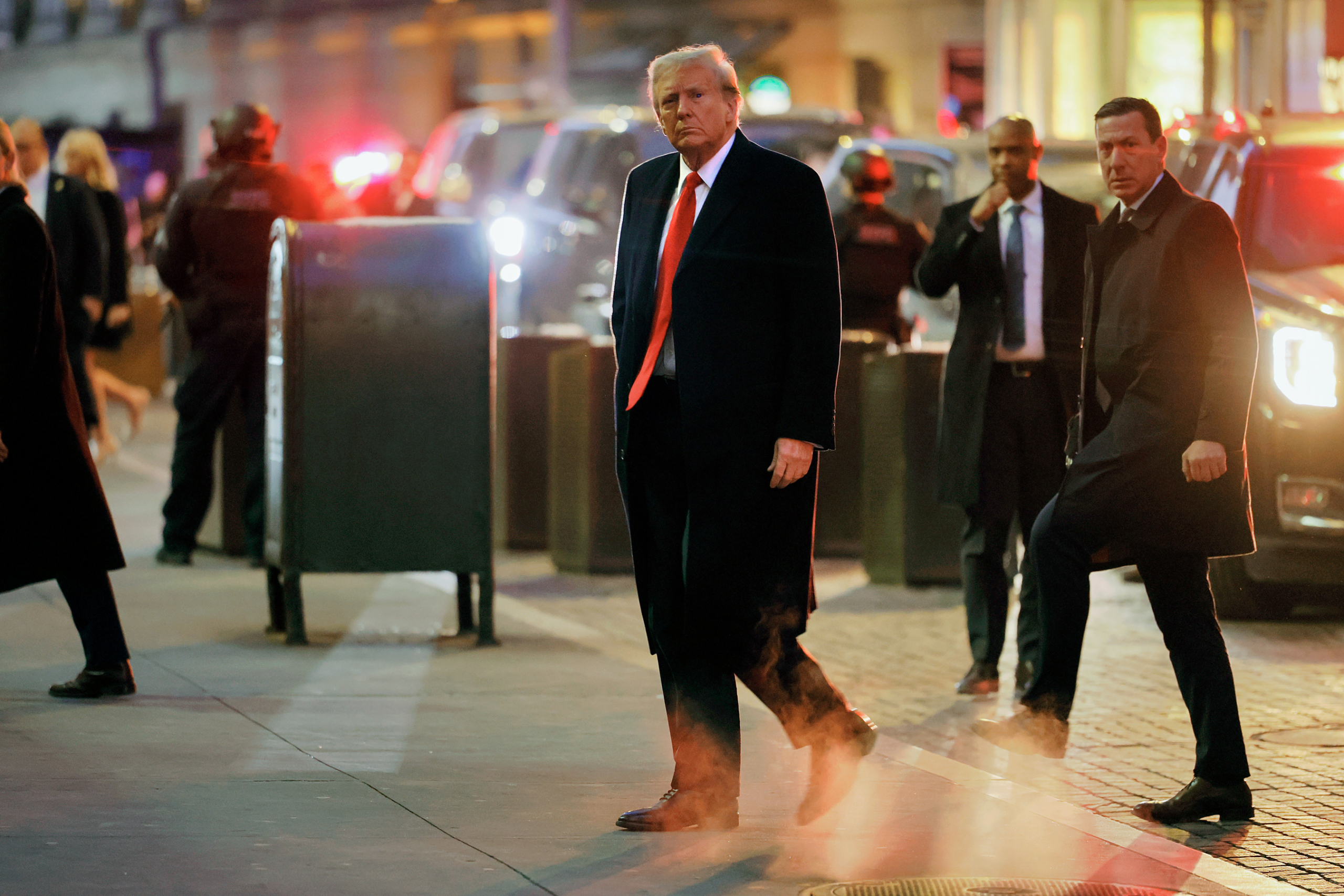 Cựu Tổng thống Donald Trump đến dự một cuộc họp báo vào ngày thứ hai của phiên tòa xét xử cáo buộc phỉ báng đối với ông liên quan đến bà E. Jean Carrol, tại New York hôm 17/01/2024. (Ảnh: Michael M. Santiago/Getty Images)