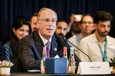 Câu lạc bộ khí hậu toàn cầu bị ảnh hưởng khi JPMorgan Chase, BlackRock, State Street rút lui