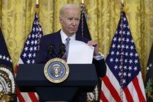 Tổng thống Joe Biden nói chuyện với các thống đốc trên toàn quốc trong một sự kiện ở Phòng phía Đông của Tòa Bạch Ốc tại Hoa Thịnh Đốn, hôm 23/02/2024. (Ảnh: Chip Somodevilla/Getty Images)