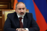 Thủ tướng Armenia Nikol Pashinyan nói chuyện với Thủ tướng Nga Mikhail Mishustin trong cuộc hội đàm của họ tại Moscow vào ngày 20/04/2022. (Ảnh: Dmitry Astakhov, Sputnik, Government Pool Photo qua AP)