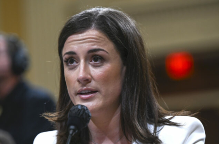 Tài xế của cựu TT Trump bác bỏ tuyên bố của nhân chứng chính trong sự kiện ngày 06/01